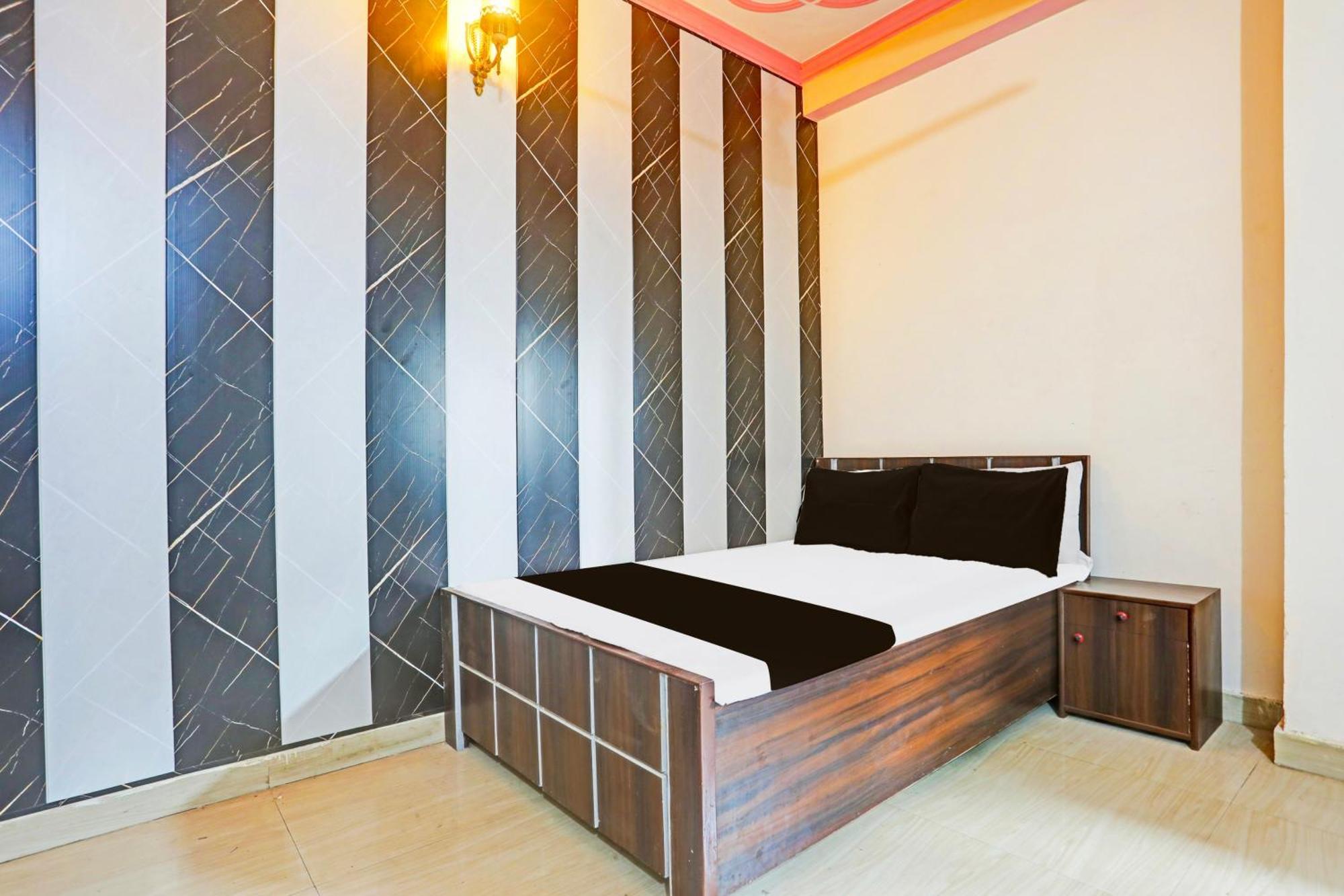 Hotel O Arvi Guest House فاراناسي المظهر الخارجي الصورة