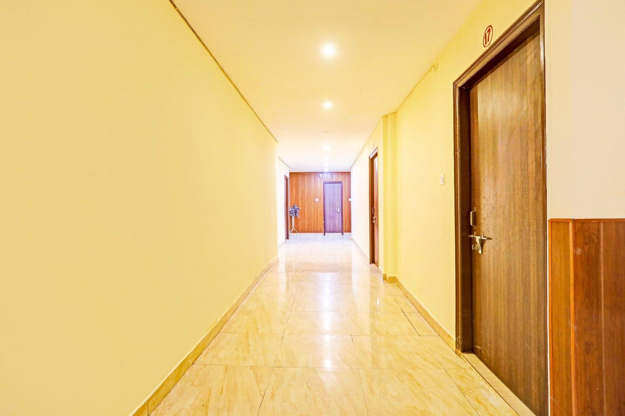 Hotel O Arvi Guest House فاراناسي المظهر الخارجي الصورة