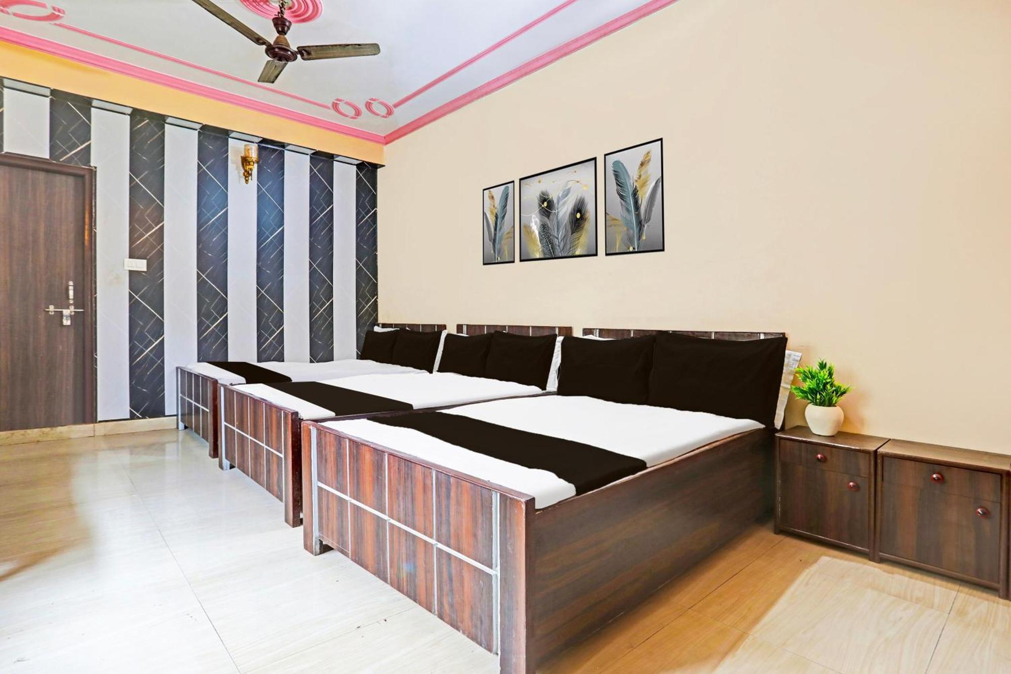 Hotel O Arvi Guest House فاراناسي المظهر الخارجي الصورة